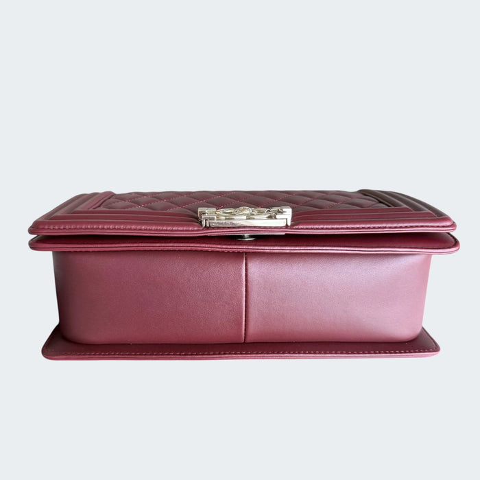 Chanel Boy medium quilted lambskin GHW-  Burgundy