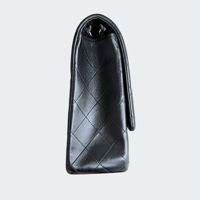 Chanel Classic maxi single flap  lambskin SHW- Black