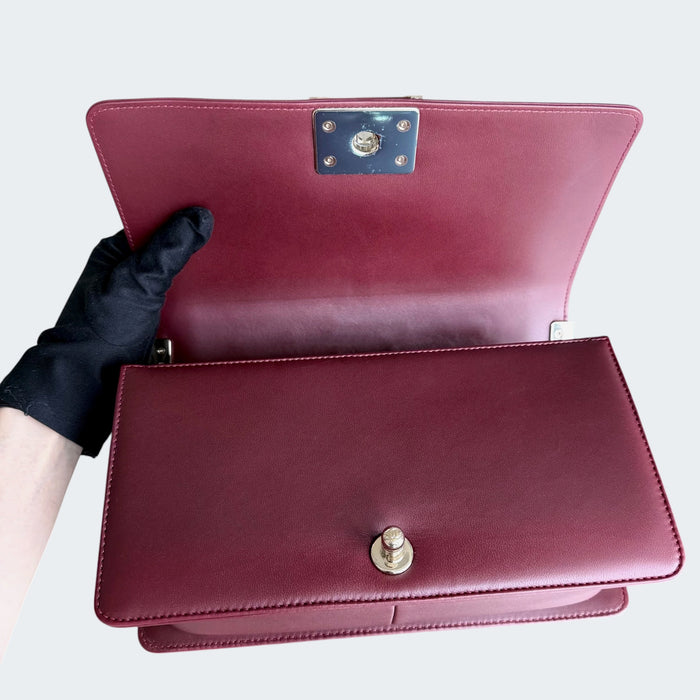 Chanel Boy medium quilted lambskin GHW-  Burgundy