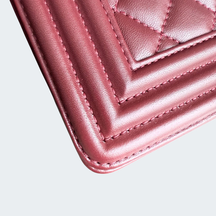 Chanel Boy medium quilted lambskin GHW-  Burgundy