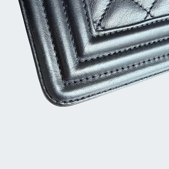 Chanel boy new medium quilted calfskin GHW- Black