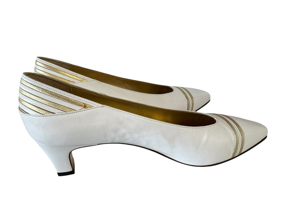 Bally leather classic heels with gold trim- White EU 38