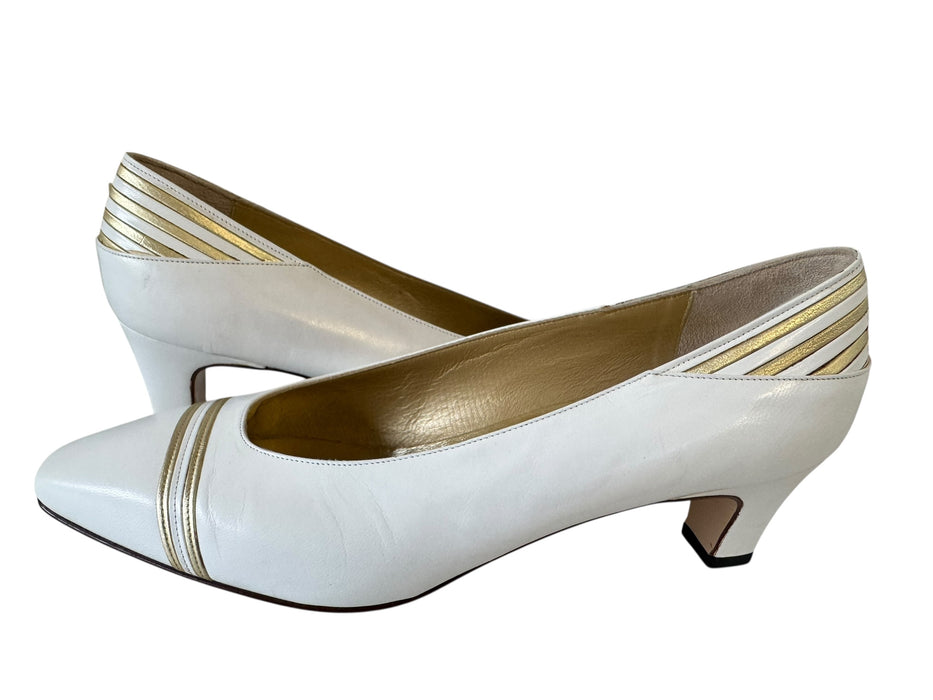 Bally leather classic heels with gold trim- White EU 38