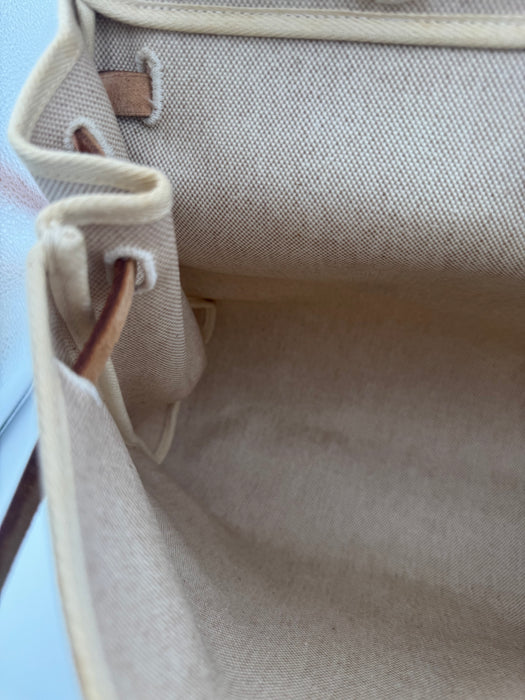 Hermès Herbag 39 Toile & Leather Shoulder Handbag – Beige / Brown