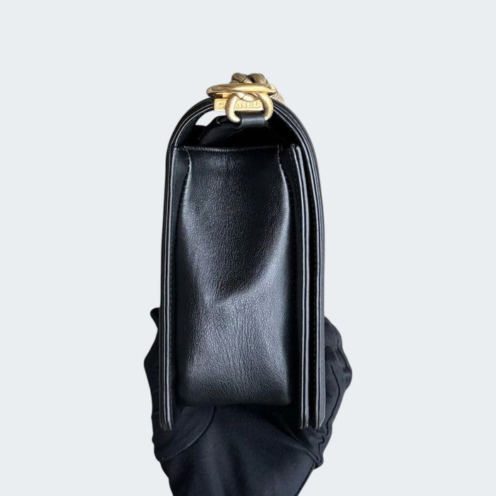 Chanel boy new medium quilted calfskin GHW- Black