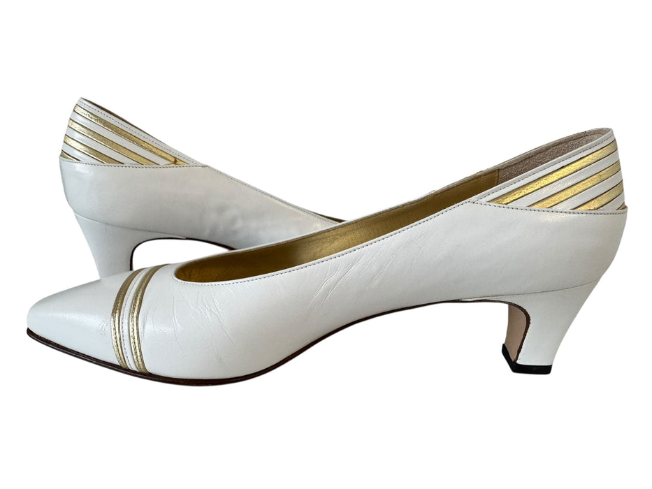 Bally leather classic heels with gold trim- White EU 38