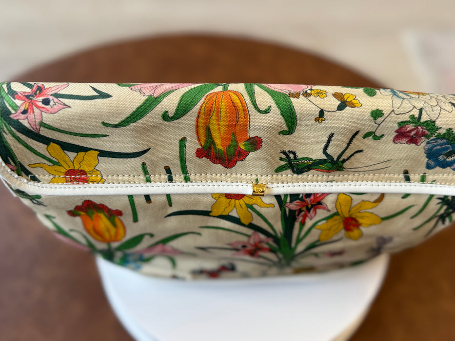 Gucci Flora Canvas Crossbody Bag - Beige