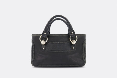 W32  H21 D15 cm
Preloved Good
Inclusions: Luxe Indulgence dustbag