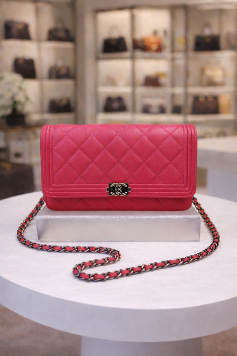 CHANEL Boy Wallet on Chain Pink Quilted Lambskin