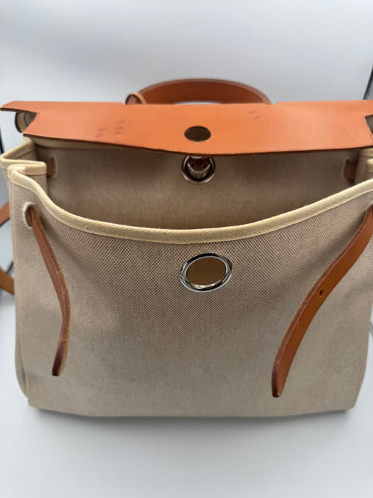 Hermès Herbag 39 Toile & Leather Shoulder Handbag – Beige / Brown