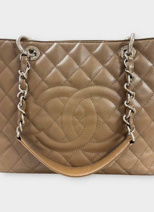 Chanel GST caviar shoulder bag- Brown