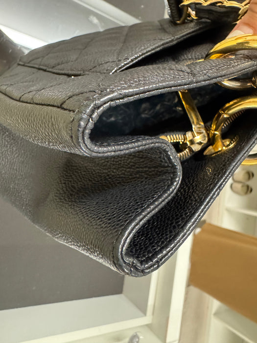Chanel GST caviar shoulder bag- Black