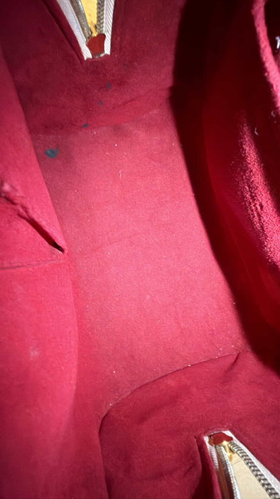 LOUIS VUITTON
White Monogram Multicolore Canvas Priscilla Bag