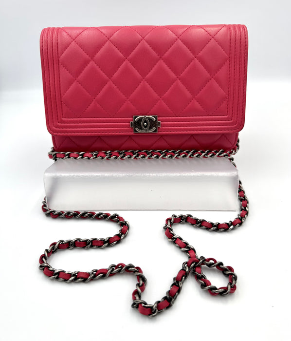 CHANEL Boy Wallet on Chain Pink Quilted Lambskin