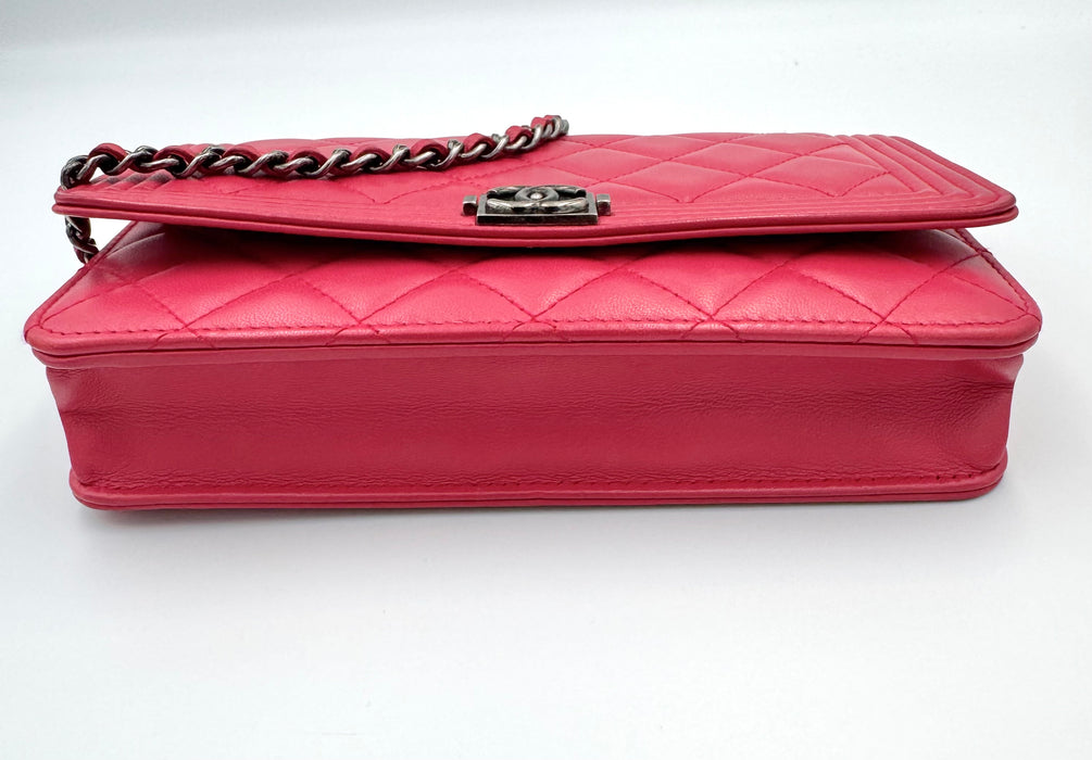 CHANEL Boy Wallet on Chain Pink Quilted Lambskin