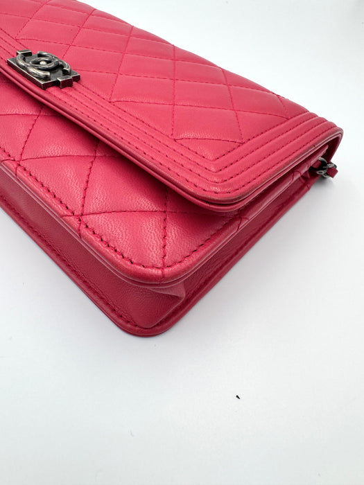 CHANEL Boy Wallet on Chain Pink Quilted Lambskin