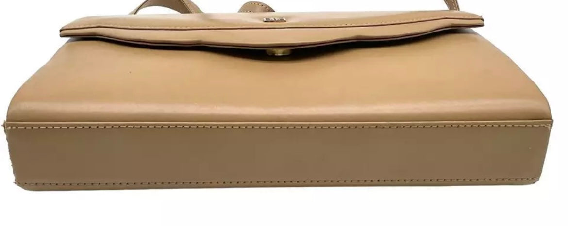 Givenchy Leather Scalloped Shoulder Bag - Beige