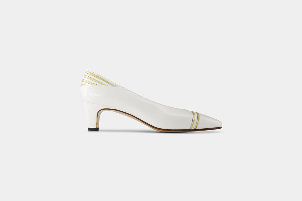 Bally leather classic heels with gold trim- White EU 38