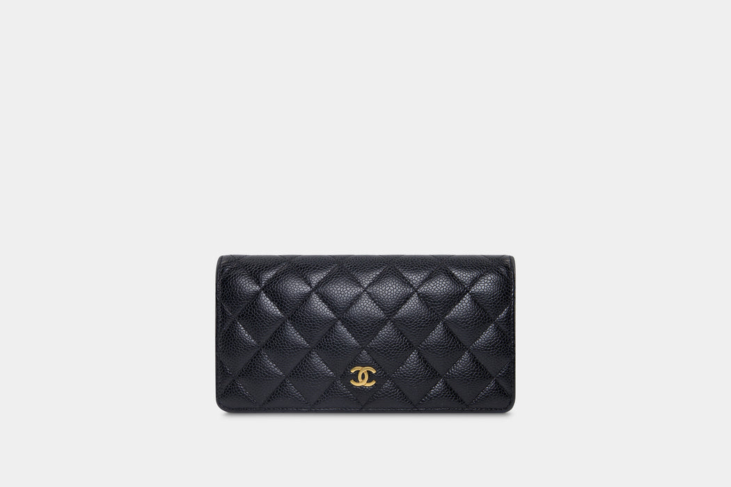 Chanel CC Caviar Leaather Bifold Wallet in Gold Hardware - Black