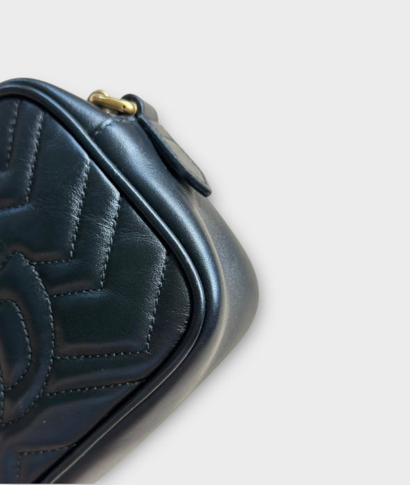 Gucci Marmont crossbody bag small- Black