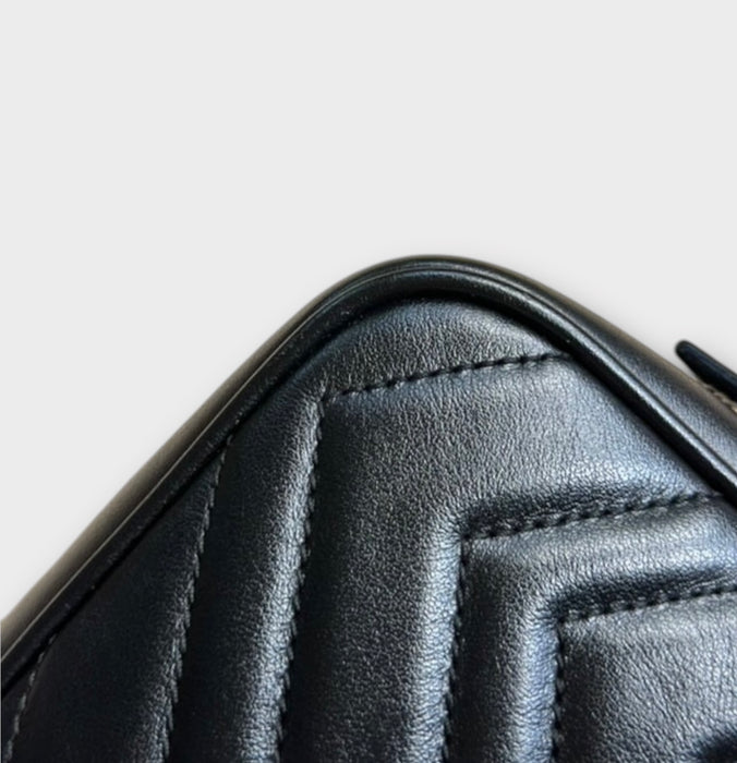 Gucci Marmont crossbody bag small- Black