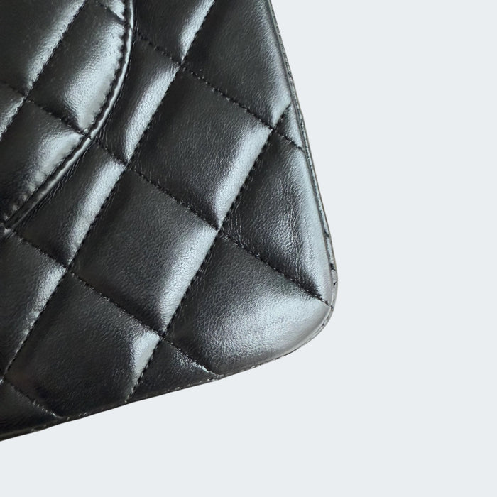 Chanel Classic maxi single flap  lambskin SHW- Black