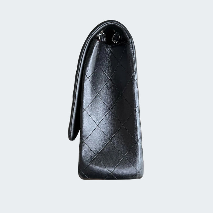 Chanel Classic maxi single flap  lambskin SHW- Black