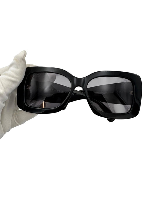 Chanel 5483 Black Polarised Sunglasses | Luxe Indulgence