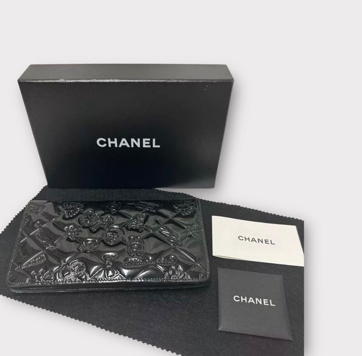 Chanel Lucky symbols yen bifold patent leather wallet- Black