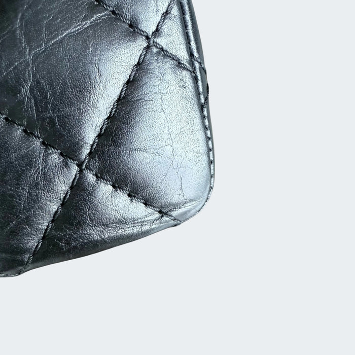 Chanel 2.55 reissue 226 quilted aged calfskin GHW - Black
