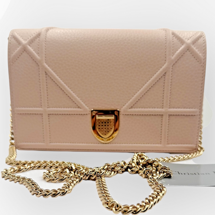 Christian Dior Diorama Wallet on Chain in pale pink