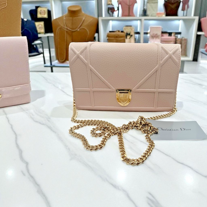Christian Dior Diorama Wallet on Chain in pale pink