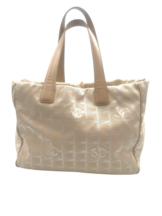 Chanel travel line nude/ pink nylon tote bag