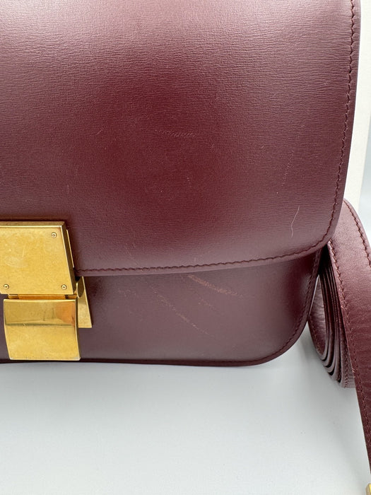 CÉLINE Medium Classic Box leather burgundy Crossbody Bag