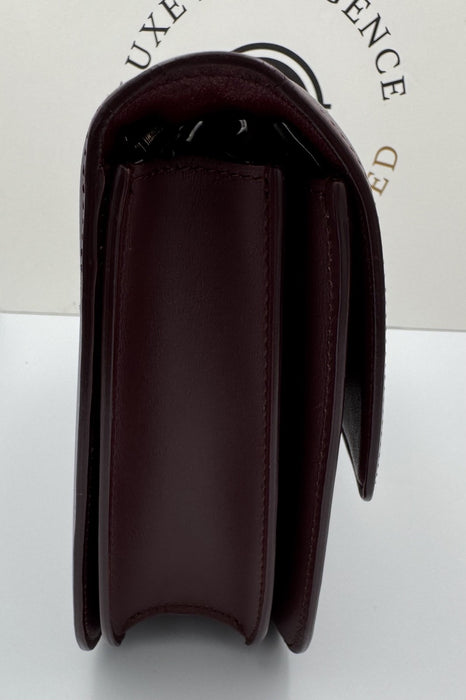 CÉLINE Medium Classic Box leather burgundy Crossbody Bag