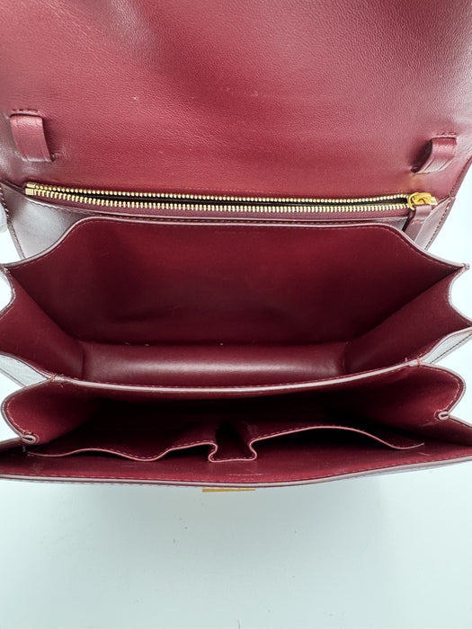 CÉLINE Medium Classic Box leather burgundy Crossbody Bag