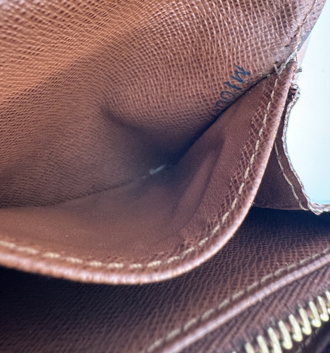 Louis Vuitton Vintage Monogram Sarah Long Wallet – Brown Canvas