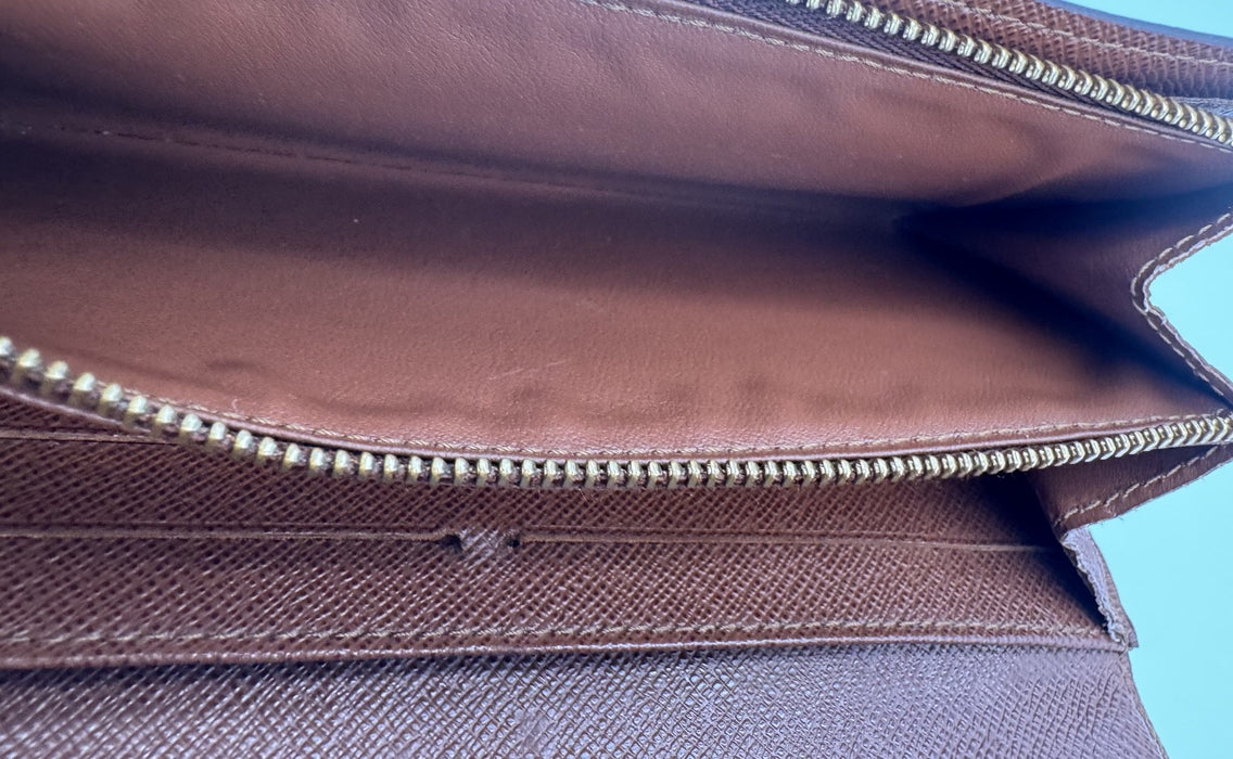 Louis Vuitton Vintage Monogram Sarah Long Wallet – Brown Canvas
