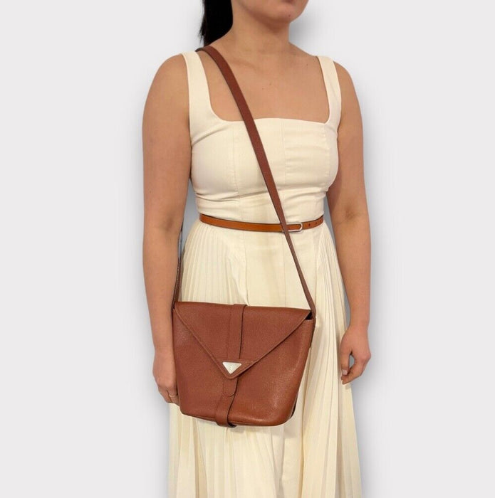 Saint Laurent vintage leather bucket bag- Brown